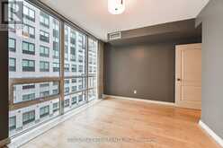 704 - 263 WELLINGTON STREET W Toronto 