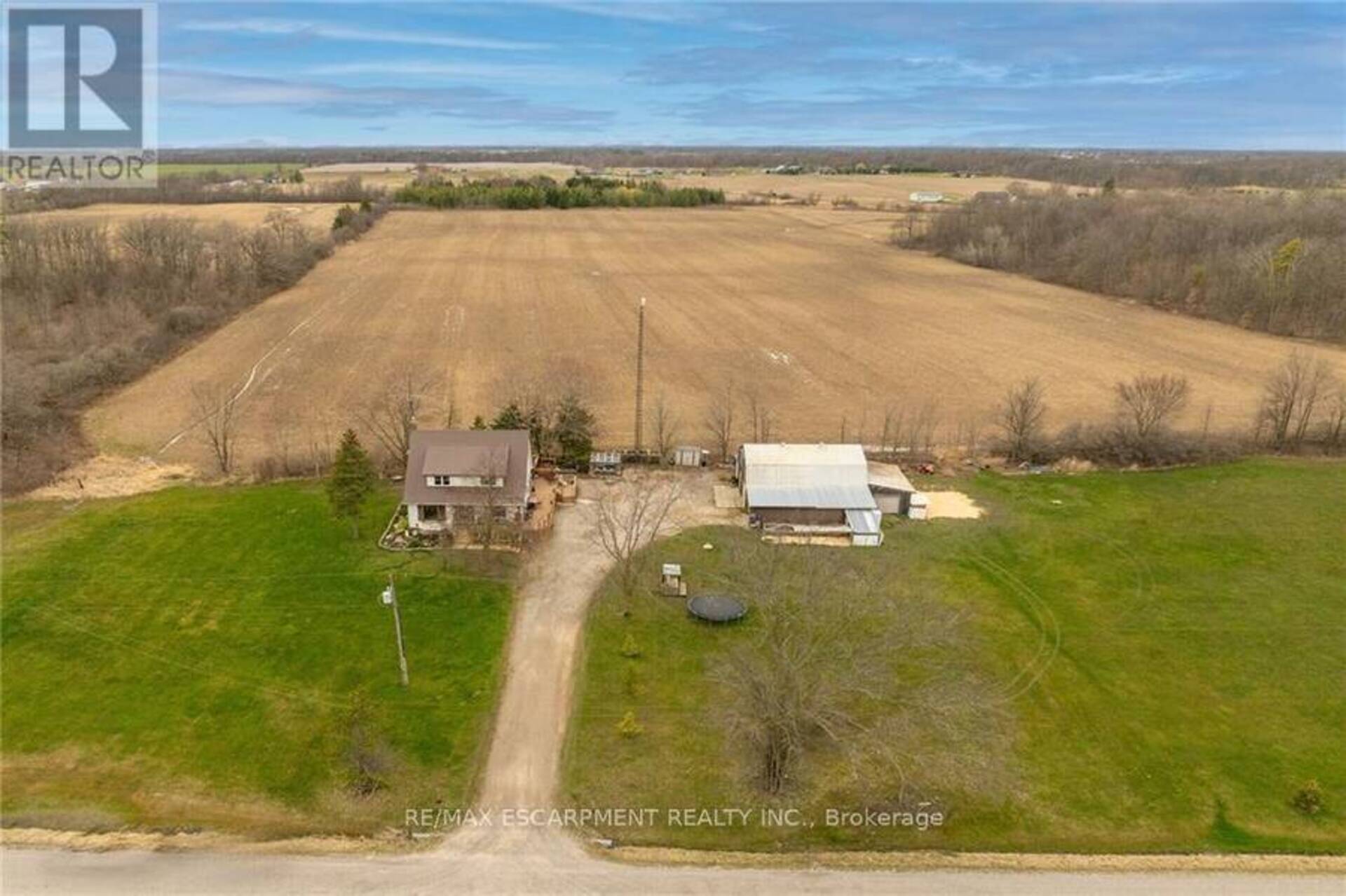 1121 INDIANA ROAD E Haldimand