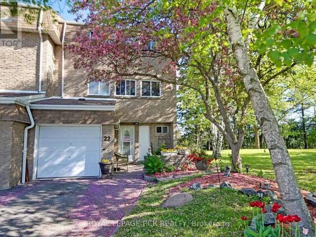 22 HENDERSON DRIVE Aurora  Ontario