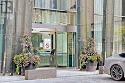 3002 - 1080 BAY STREET Toronto 