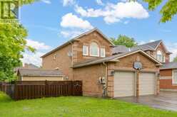 74 SUNBIRD BOULEVARD N Georgina