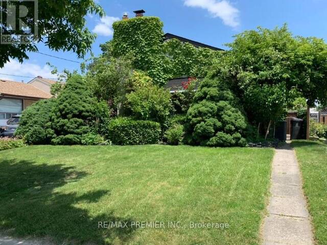 33 PAKENHAM DRIVE Toronto Ontario