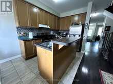 11 SKY HARBOUR DRIVE Brampton 