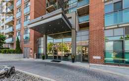 623 - 120 DALLIMORE CIRCLE Toronto 