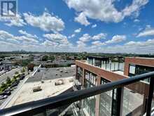 1011 - 2300 ST. CLAIR AVENUE W Toronto 