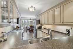 9 - 520 SILKEN LAUMANN DRIVE W Newmarket 