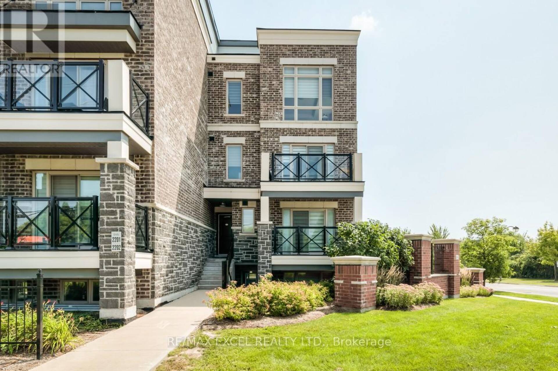 2202 - 10 WESTMEATH LANE Markham