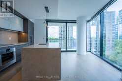 607 - 215 LONSDALE ROAD Toronto 