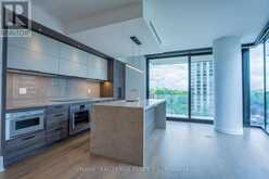 607 - 215 LONSDALE ROAD Toronto 