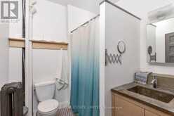 1402 DUNDAS STREET W Toronto 