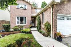 92 CASSANDER CRESCENT Brampton