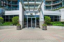 1815 - 230 QUEENS QUAY W Toronto 