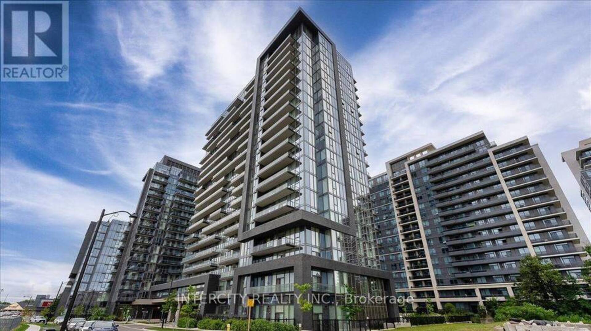 803 - 20 GATINEAU DRIVE Vaughan 