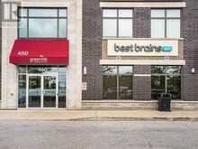 117&118 - 450 BRONTE STREET S Milton