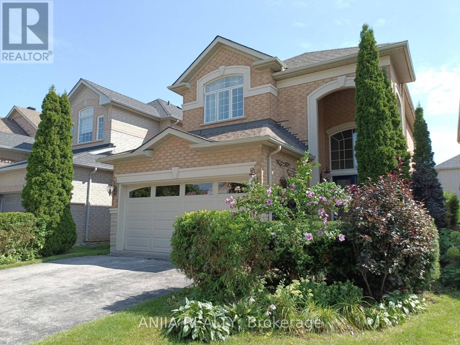 43 BLACK WALNUT DRIVE Markham 