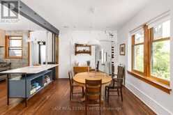 1402 DUNDAS STREET W Toronto 