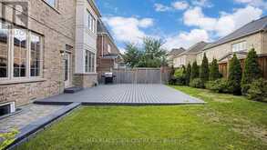 8 COACH HOUSE COURT Brampton