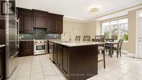 8 COACH HOUSE COURT Brampton 