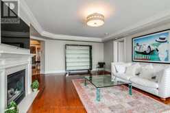 1405 - 10 BELLAIR STREET Toronto