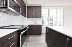 204 - 652 CRICKLEWOOD DRIVE Mississauga 