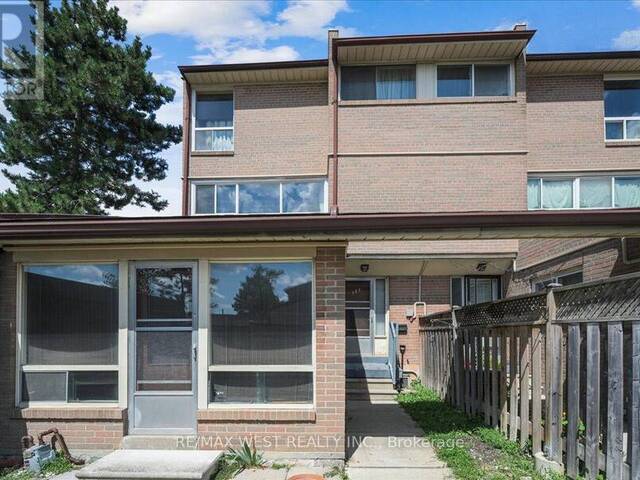 181 - 252 JOHN GARLAND BOULEVARD Toronto Ontario