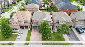 5 SUMMERSHADE STREET Brampton 