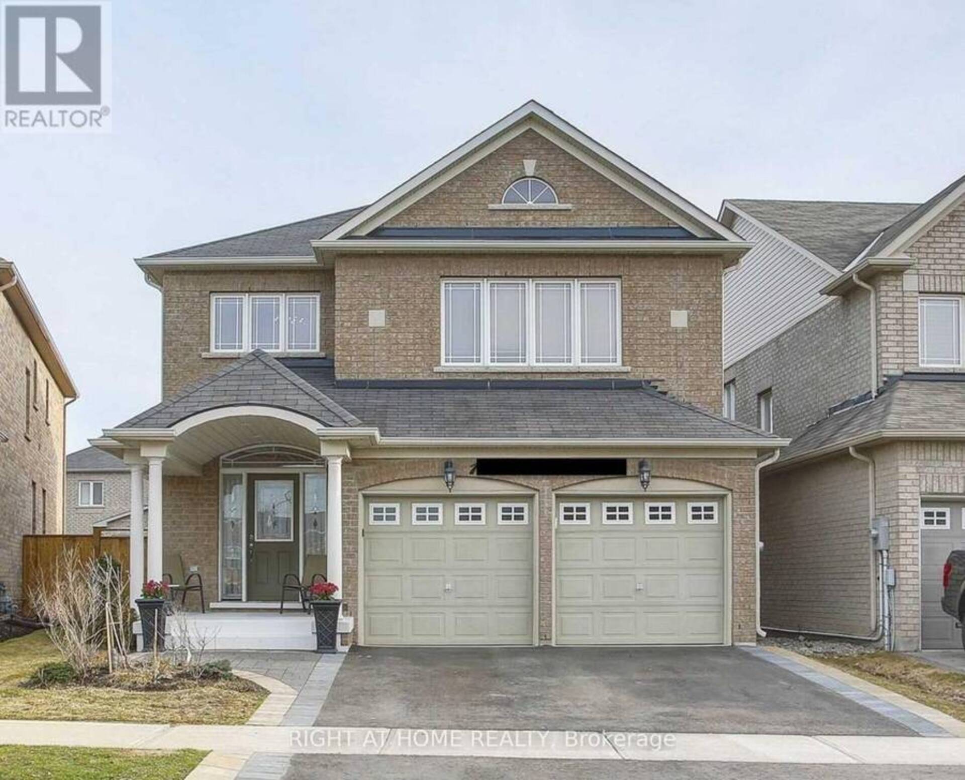 110 THATCHER CRESCENT East Gwillimbury