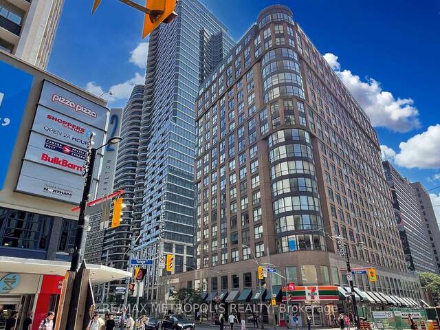 1002 - 7 CARLTON STREET Toronto  Ontario