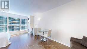 1002 - 7 CARLTON STREET Toronto 