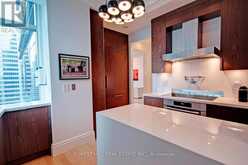 3904 - 311 BAY STREET Toronto 