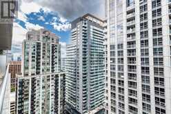 2401 - 761 BAY STREET Toronto 