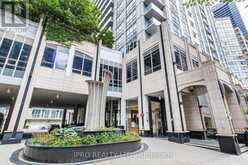 2401 - 761 BAY STREET Toronto 