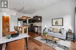 302 - 2 FIELDWAY ROAD Toronto 