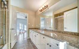 2239 DEVONSHIRE CRESCENT Oakville 