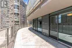 611 - 11 WELLESLEY STREET W Toronto 