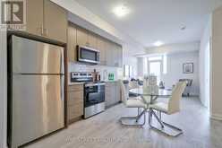 813 - 3200 WILLIAM COLTSON AVENUE Oakville