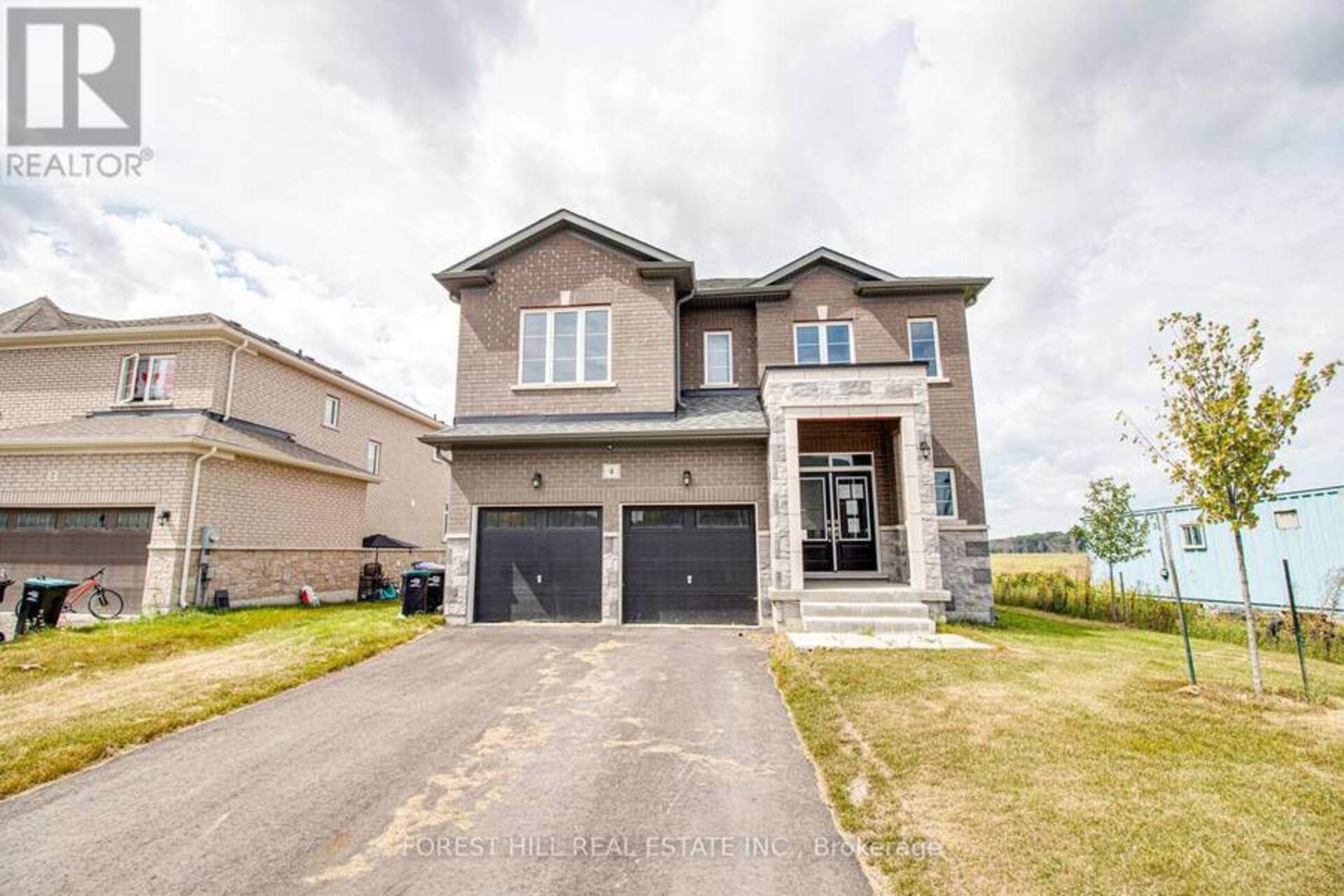 4 MIDDLETON DRIVE Wasaga Beach