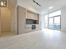 809 - 10 GRAPHOPHONE GROVE Toronto 