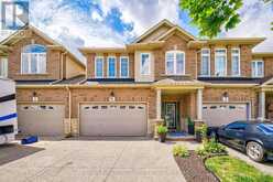 32 CEDARVILLE DRIVE Hamilton 