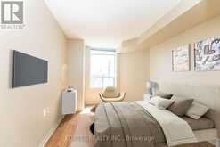 404 - 650 LAWRENCE AVENUE W Toronto