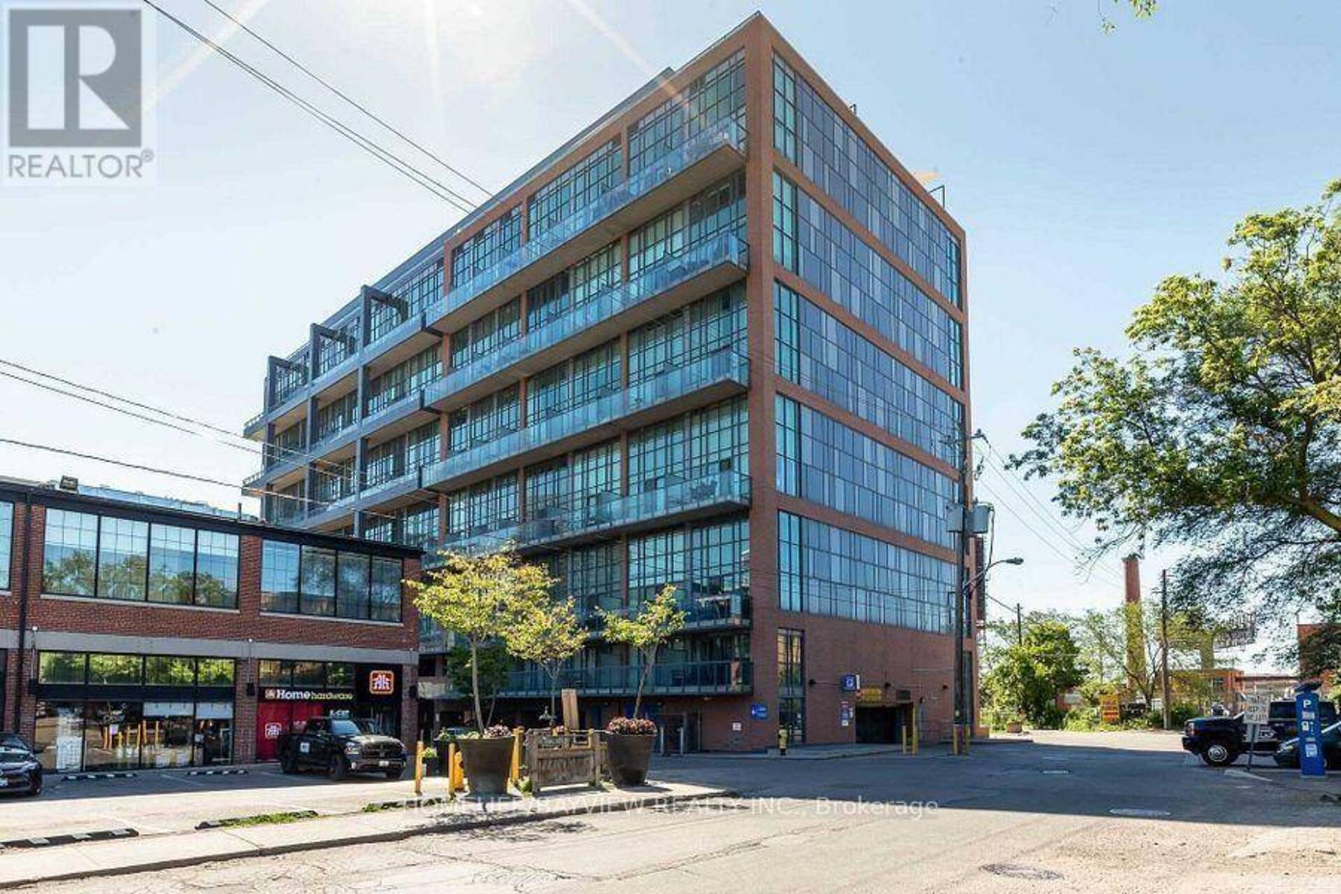 424 - 5 HANNA AVENUE Toronto 