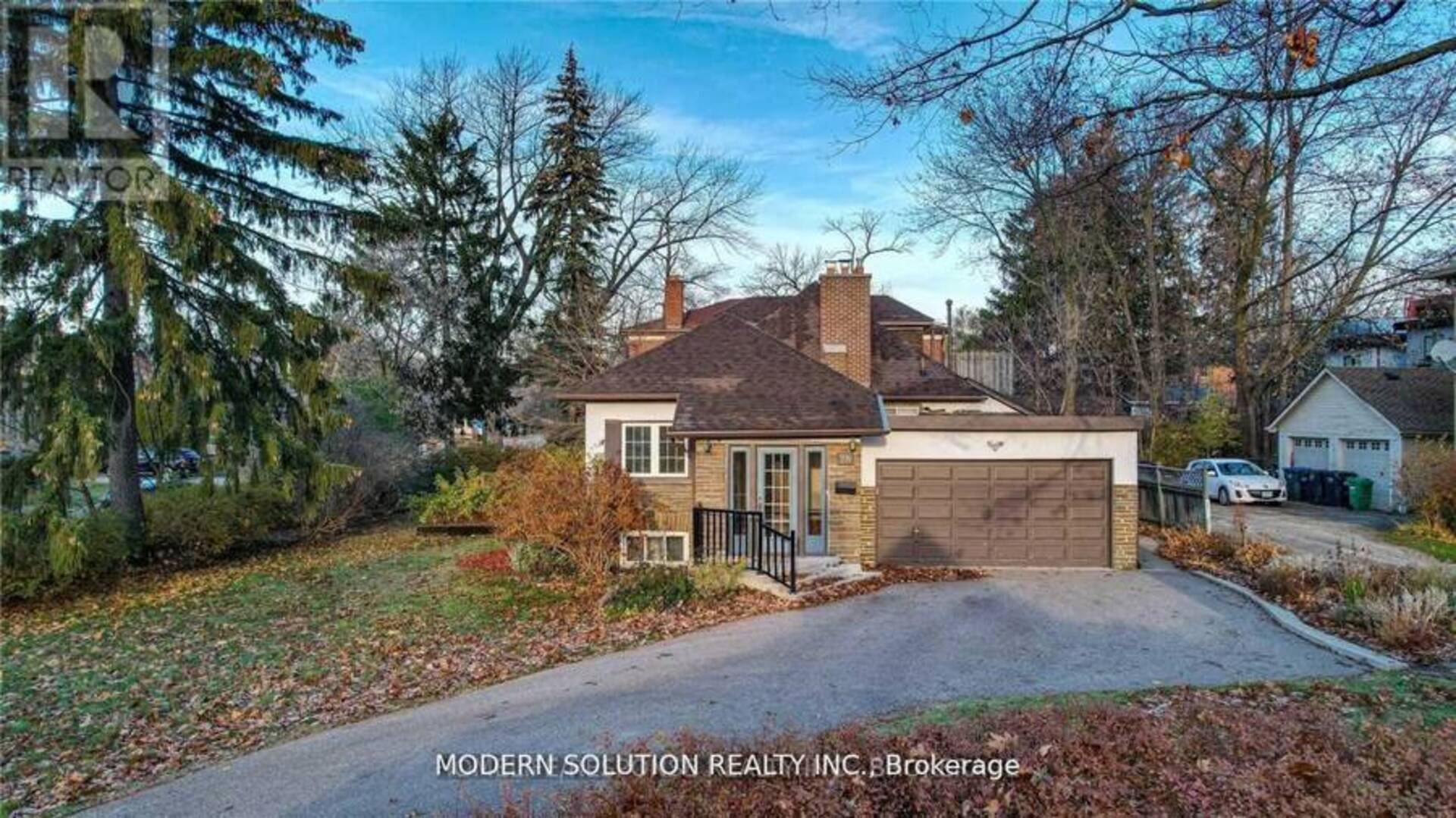 28 FOREST AVENUE Mississauga 