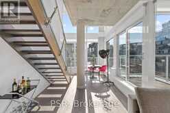 909 - 75 PORTLAND STREET Toronto