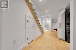 LOWER - 92 CURZON STREET Toronto 