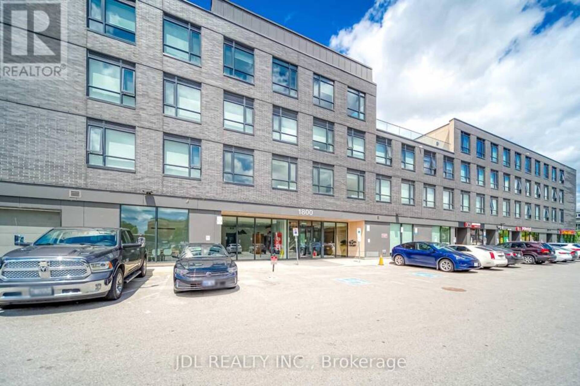 217 - 1800 SIMCOE STREET N Oshawa 