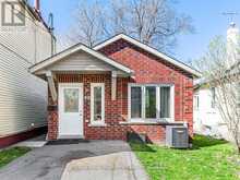 32 ST DUNSTAN DRIVE Toronto 