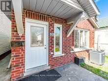 32 ST DUNSTAN DRIVE Toronto