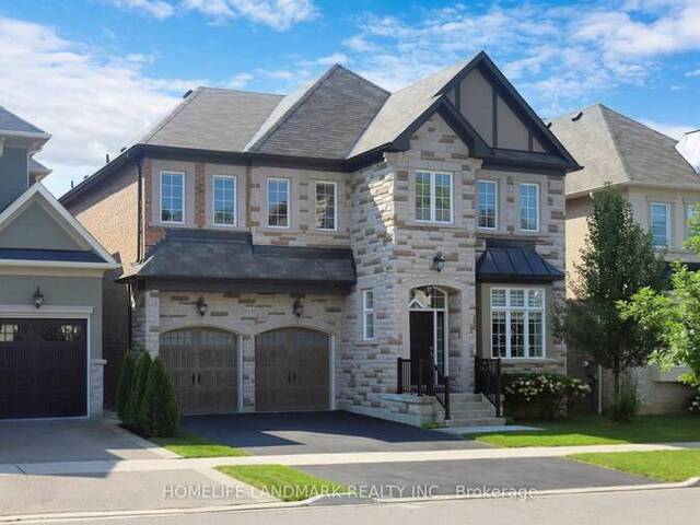 105 BRIDGEPOINTE COURT Aurora Ontario