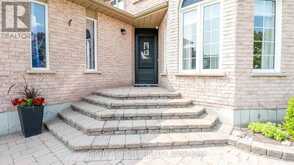 68 STONEYBROOK CRESCENT Barrie 