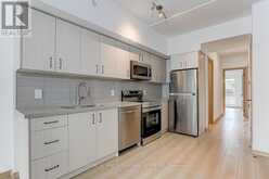 202 - 3425 SHEPPARD AVENUE Toronto 